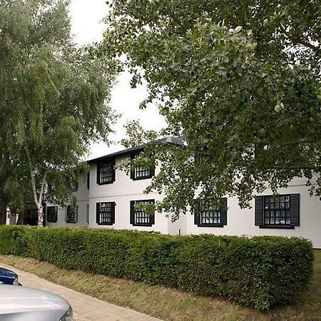 Premier Inn Cobham Cobham (Surrey) Exterior foto