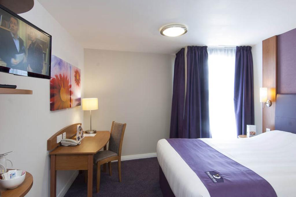 Premier Inn Cobham Cobham (Surrey) Quarto foto