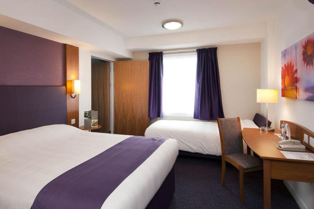 Premier Inn Cobham Cobham (Surrey) Quarto foto