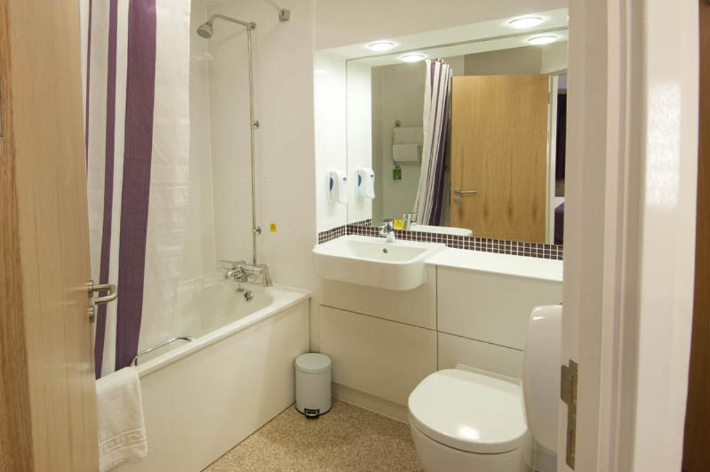 Premier Inn Cobham Cobham (Surrey) Quarto foto