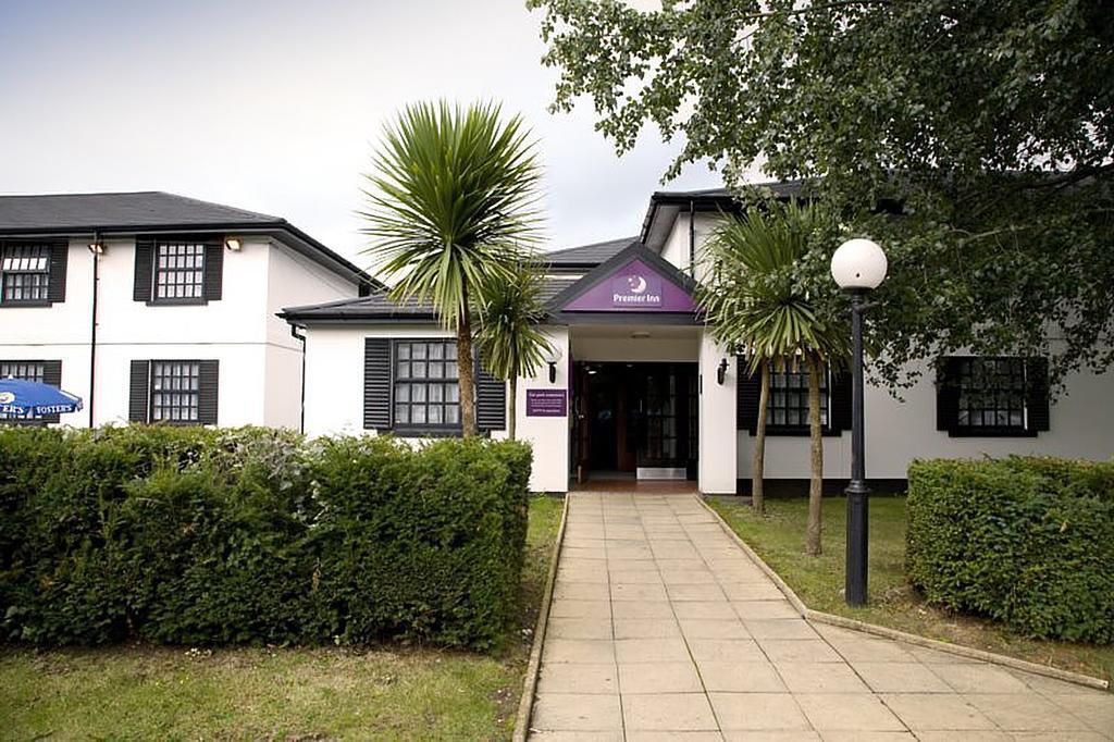 Premier Inn Cobham Cobham (Surrey) Exterior foto