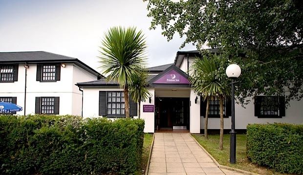 Premier Inn Cobham Cobham (Surrey) Exterior foto
